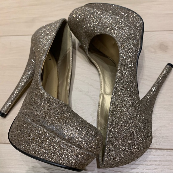 Champagne Gold Sparkle Stilettos - Picture 4 of 9